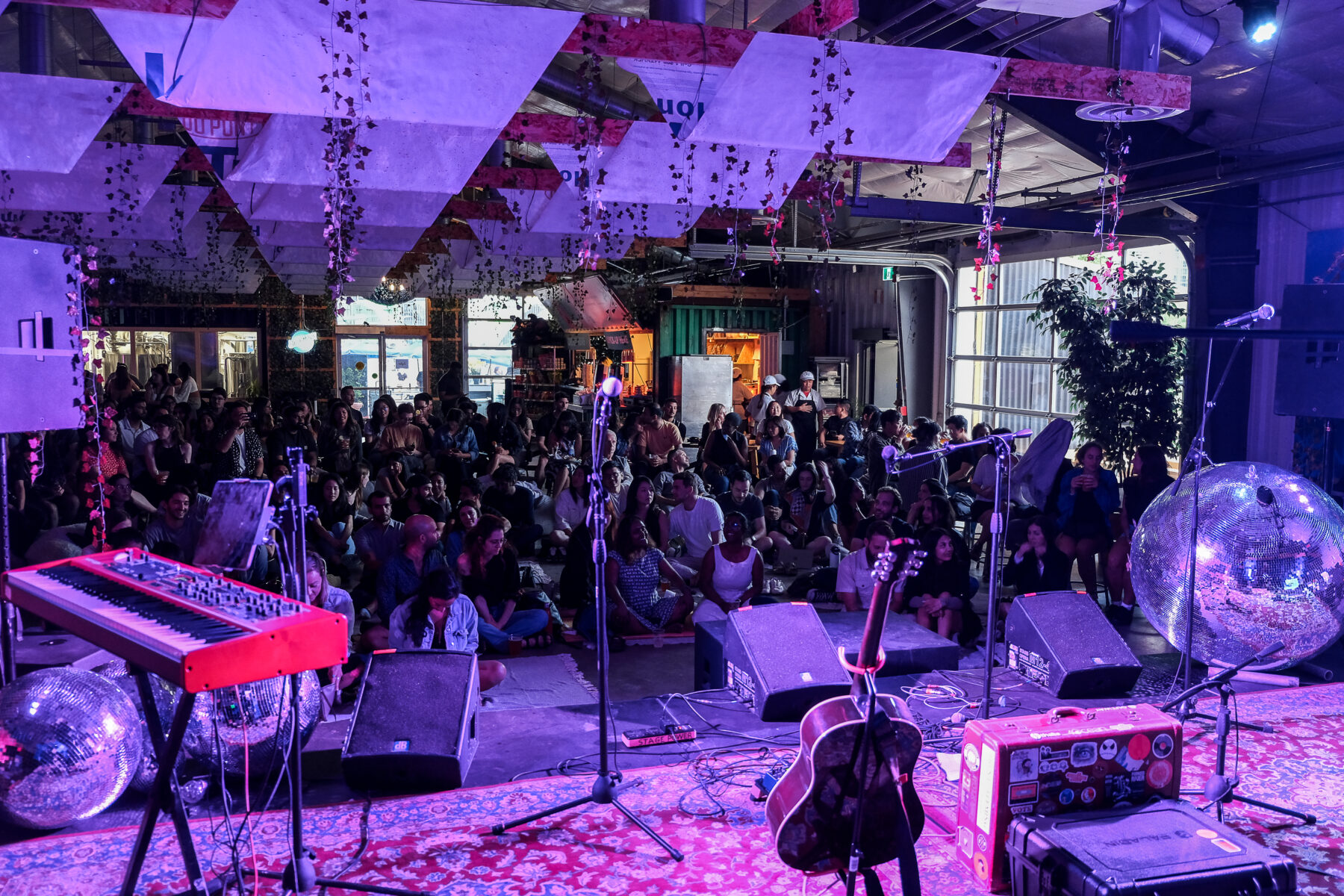 Live Music Series – Y2K (Live Music Nostalgia)