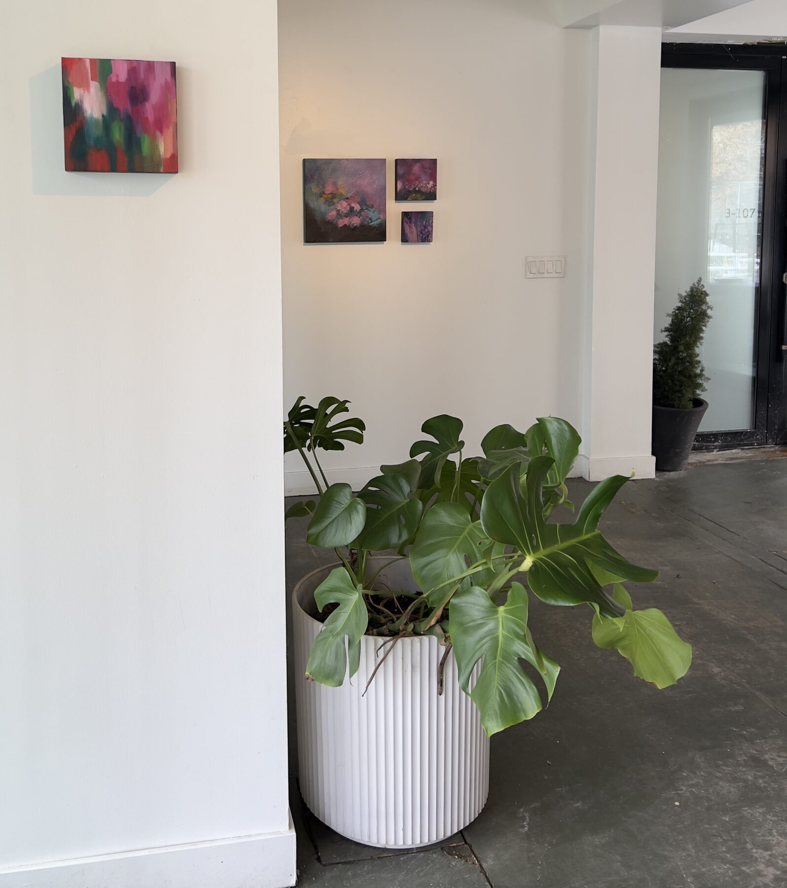 Yana Kaz at STACKT market