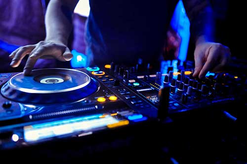 DJ August