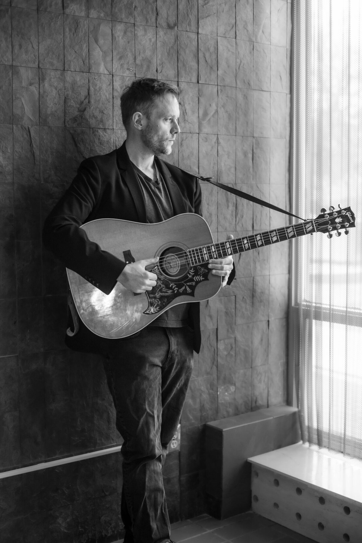 Local Artist Showcase: Dan Kosub & Live Band